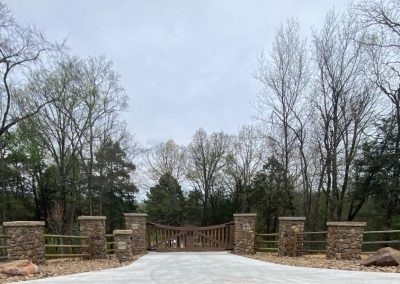 aluminum farmhouse faux-wood arkansas gate FB