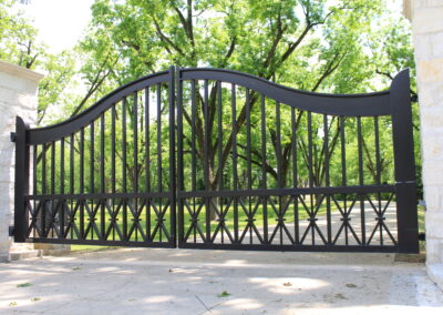 custom aluminum driveway gate