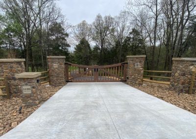 farmhouse faux-wood aluminum arkansas gate FB