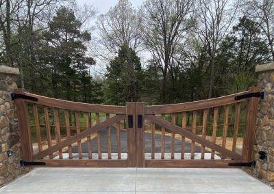 farmhouse faux-wood arkansas gate FB