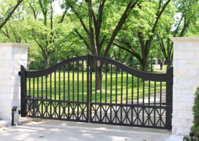 southern style custom aluminum driveway gate
