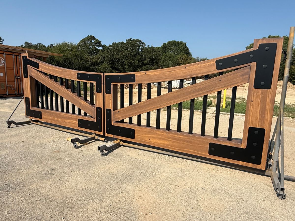 Canoe Custom Homes Completed Gate Pair
